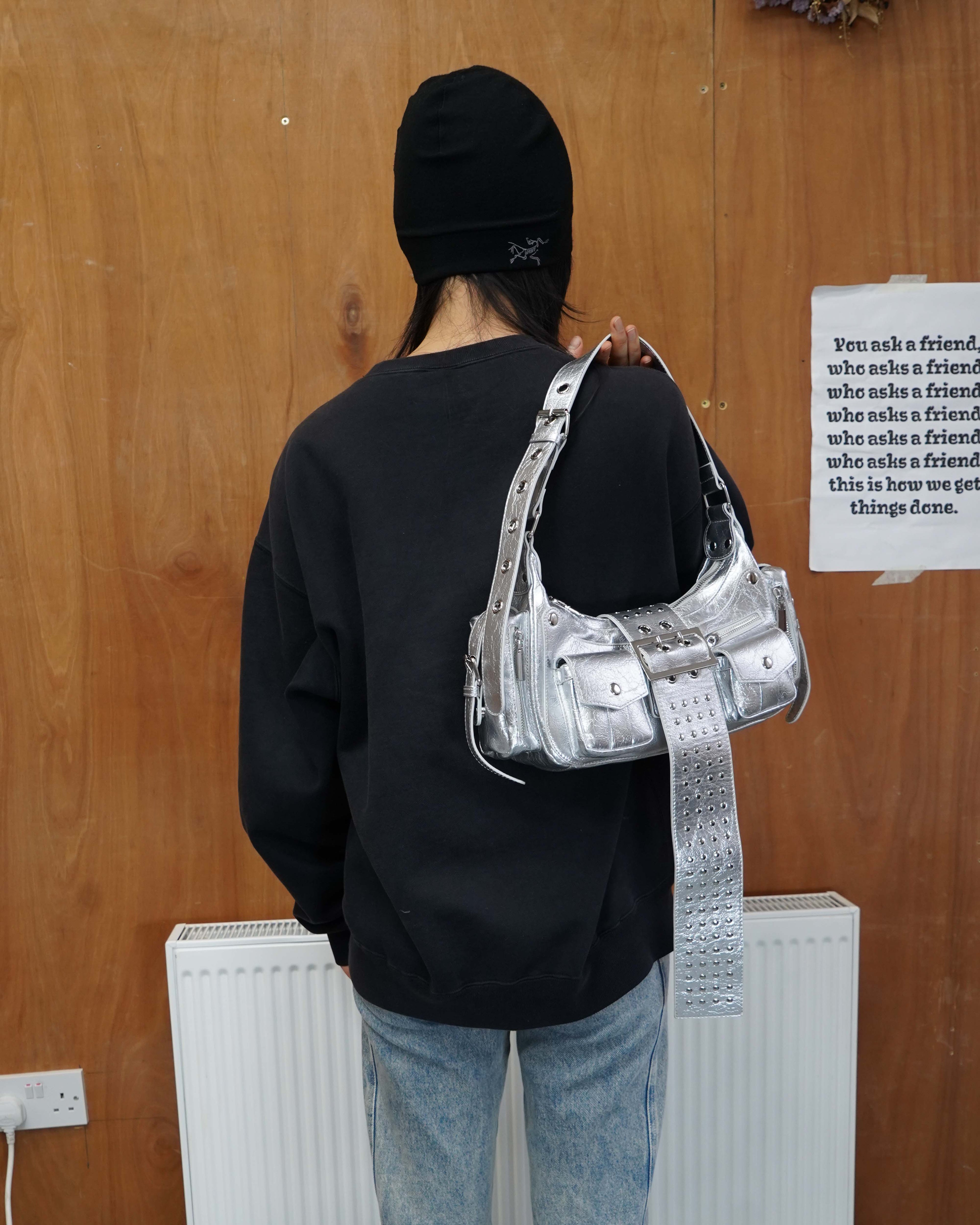 Rebel Babe Shoulder Bag Classic Silver 05