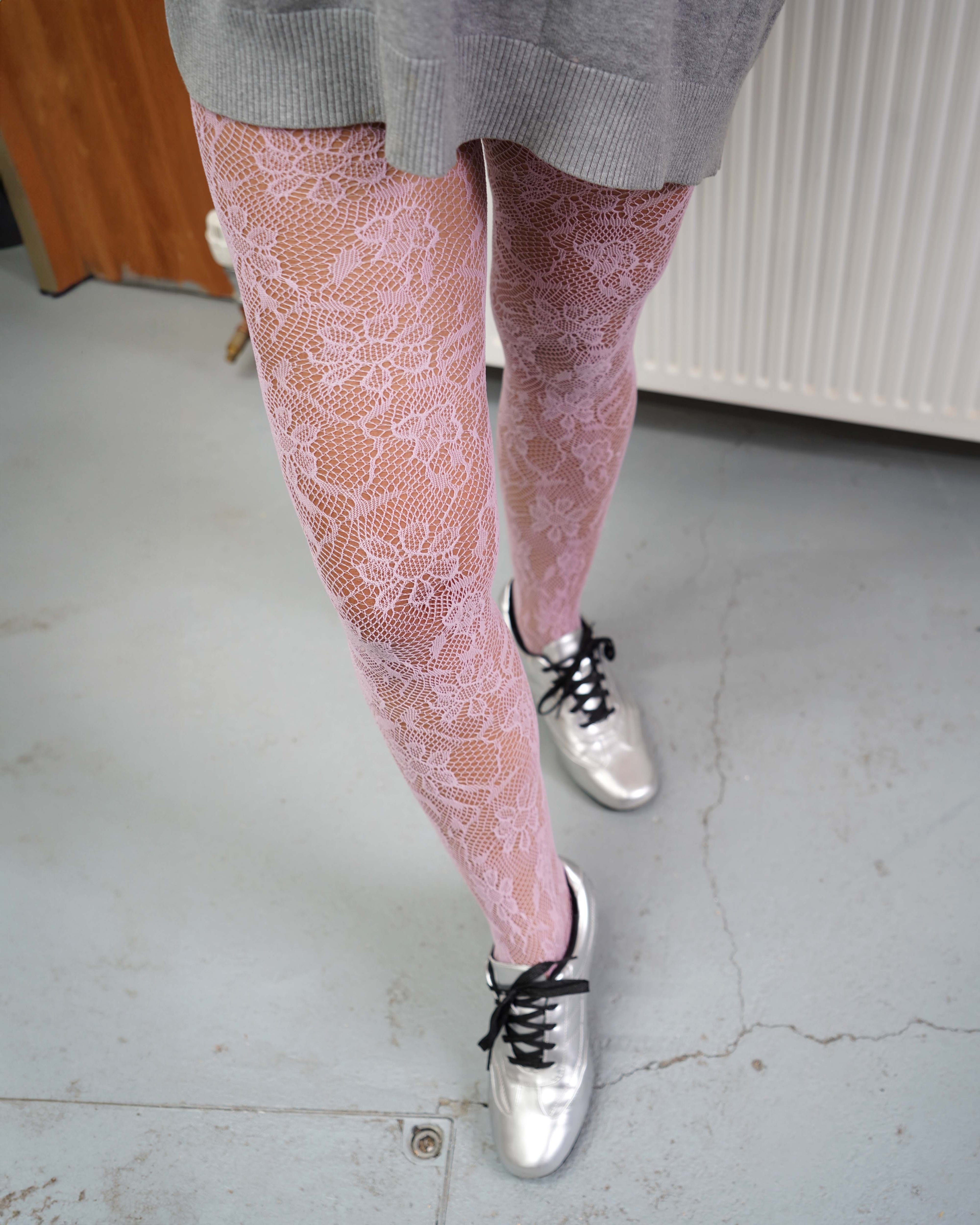 Classic Floral Pattern Puce Lace Tights 09