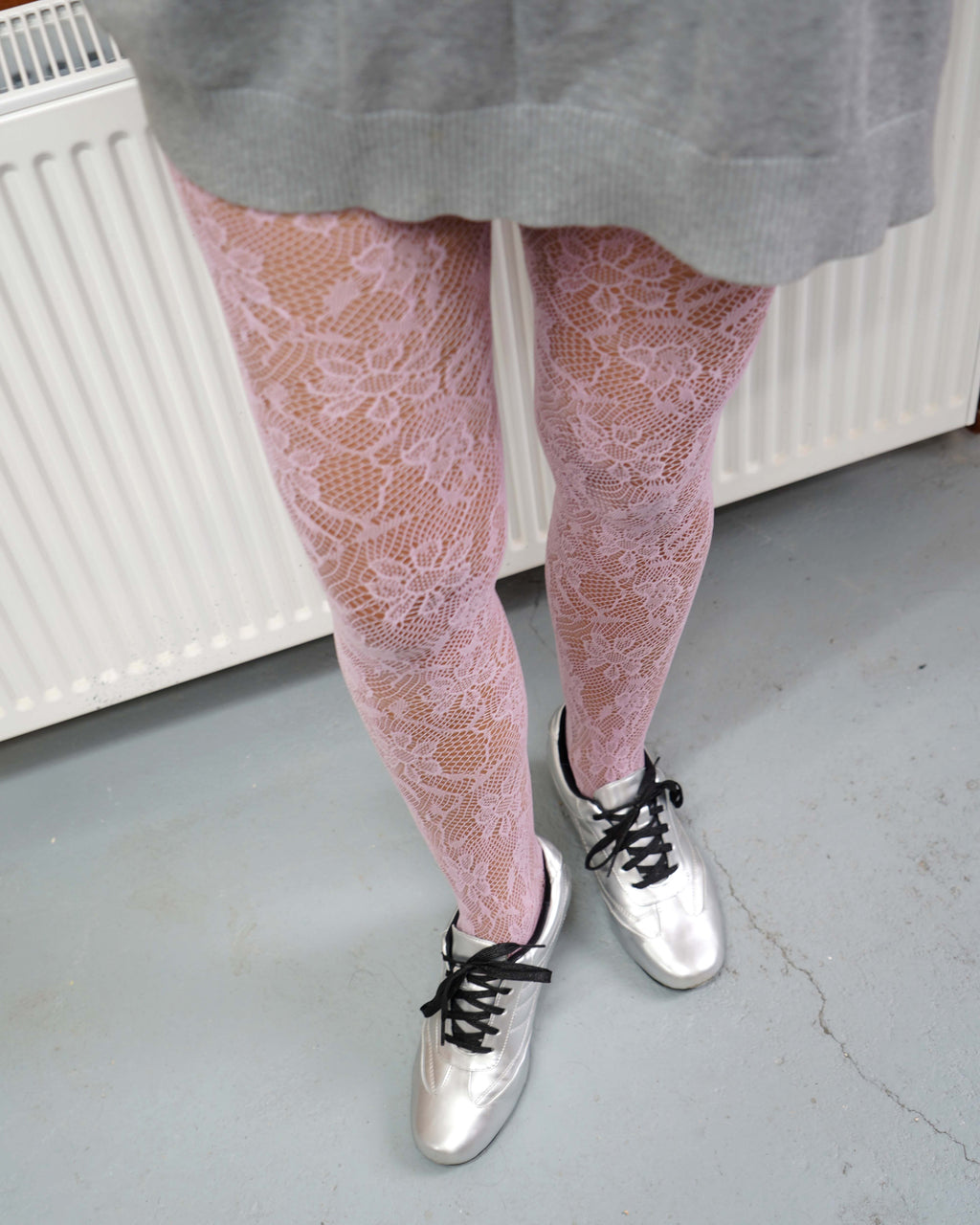Classic Floral Pattern Puce Lace Tights 09
